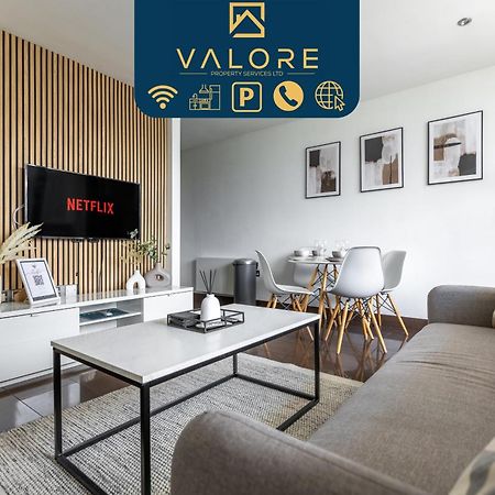 Luxury 2-Bed In Central Mk By Valore Property Services Milton Keynes Eksteriør billede