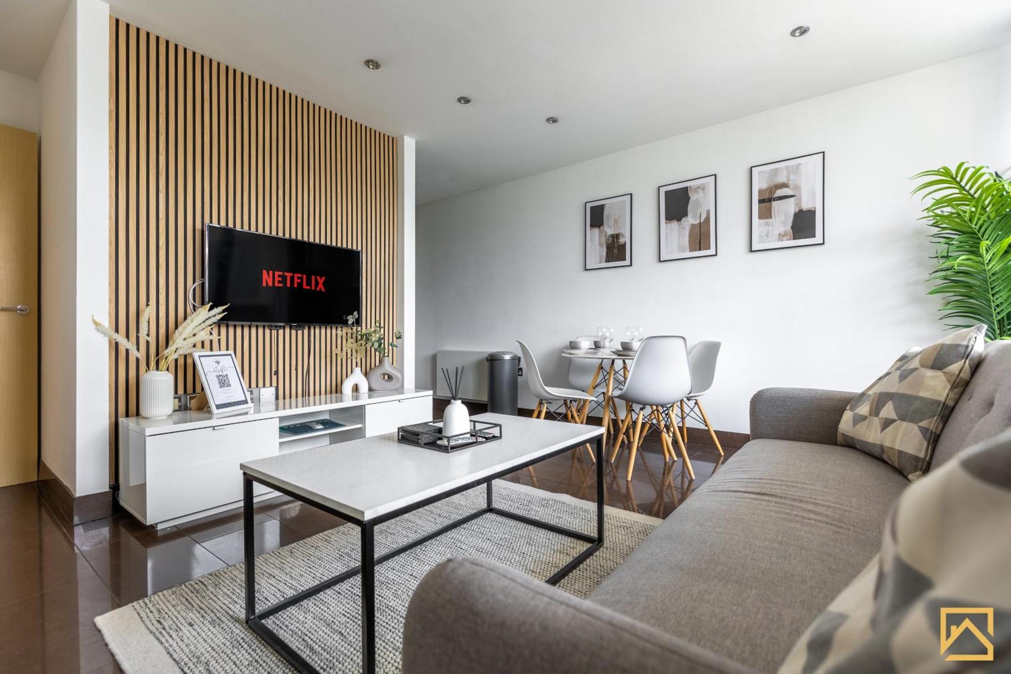 Luxury 2-Bed In Central Mk By Valore Property Services Milton Keynes Eksteriør billede